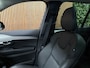 Volvo XC90 T8 AWD Recharge Plus Bright | Trekhaak | 360 Camera | Harman Kardon | 455pk | Adaptieve Cruise Control | Stoelverwarming voor+achter | Stuurwielverwarming | Schuifdak | Full LED Meesturende koplampen | Pilot Assist | BLIS Dode Hoek Detectie | Elektrische voorstoelen geheugen | Lederen bekleding | Zitting verlenging voorstoelen | Lederen dashboard | 21 Inch | Google Infotainment | Keyless Drive | Privacy Glass | Elektrisch bedienbare achterklep | Geïntegreerd kinderzitje achterin | Geïntegreerde zongordijnen achterportieren | Verlichte instaplijsten | 7-Persoons | 4-Zone Climate Control | DAB Radio | Apple Carplay/Android Auto | Onyx Black Metallic |