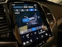 Volvo XC90 T8 AWD Recharge Plus Bright | Trekhaak | 360 Camera | Harman Kardon | 455pk | Adaptieve Cruise Control | Stoelverwarming voor+achter | Stuurwielverwarming | Schuifdak | Full LED Meesturende koplampen | Pilot Assist | BLIS Dode Hoek Detectie | Elektrische voorstoelen geheugen | Lederen bekleding | Zitting verlenging voorstoelen | Lederen dashboard | 21 Inch | Google Infotainment | Keyless Drive | Privacy Glass | Elektrisch bedienbare achterklep | Geïntegreerd kinderzitje achterin | Geïntegreerde zongordijnen achterportieren | Verlichte instaplijsten | 7-Persoons | 4-Zone Climate Control | DAB Radio | Apple Carplay/Android Auto | Onyx Black Metallic |