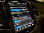 Volvo XC90 T8 AWD Recharge Plus Bright Long Range | Trekhaak | 360° Camera | Harman Kardon | 455pk | Adaptieve Cruise Control | Stoel en Stuurwielverwarming | Schuifdak | Full LED Meesturende koplampen | Google Infotainment | Pilot Assist | BLIS Dode Hoek Detectie | Standkachel met Volvo On Call App | Elektrische voorstoelen geheugen | Lederen bekleding | Zitting verlenging voorstoelen | Lederen dashboard | 20 Inch | Keyless Drive | Parkeersensoren voor+achter | Privacy Glass | Elektrisch bedienbare achterklep | 7-Persoons | 4-Zone Climate Control | Geïntegreerde zongordijnen achterportieren | Verlichte instaplijsten | Draadloos telefoon opladen | Alarm Klasse III | DAB Radio | Apple Carplay/Android Auto | Volvo On Call met mobiele App functie | Denim Blue Metallic |