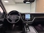 Volvo XC60 T6 AWD Recharge Plus Bright | Trekhaak | 360° Camera | Harman Kardon | Adaptieve Cruise Control | Stoelverwarming voor+achter | Stuurwielverwarming | Schuifdak | Full LED Meesturende koplampen | Pilot Assist | BLIS Dode Hoek Detectie | Elektrische voorstoelen geheugen | Lederen bekleding | Zitting verlenging voorstoelen | 19 Inch | Google Infotainment | Keyless Drive | Privacy Glass | Elektrisch bedienbare achterklep | DAB Radio | Apple Carplay/Android Auto | Draadloos telefoon opladen | Volvo On Call met mobiele App functie | Onyx Black Metallic |