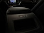 Volvo XC60 T6 AWD Recharge Plus Bright | Trekhaak | 360° Camera | Harman Kardon | Adaptieve Cruise Control | Stoelverwarming voor+achter | Stuurwielverwarming | Schuifdak | Full LED Meesturende koplampen | Pilot Assist | BLIS Dode Hoek Detectie | Elektrische voorstoelen geheugen | Lederen bekleding | Zitting verlenging voorstoelen | 19 Inch | Google Infotainment | Keyless Drive | Privacy Glass | Elektrisch bedienbare achterklep | DAB Radio | Apple Carplay/Android Auto | Draadloos telefoon opladen | Volvo On Call met mobiele App functie | Onyx Black Metallic |