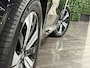 Volvo XC60 T6 AWD Recharge Plus Bright | Trekhaak | 360° Camera | Harman Kardon | Adaptieve Cruise Control | Stoelverwarming voor+achter | Stuurwielverwarming | Schuifdak | Full LED Meesturende koplampen | Pilot Assist | BLIS Dode Hoek Detectie | Elektrische voorstoelen geheugen | Lederen bekleding | Zitting verlenging voorstoelen | 19 Inch | Google Infotainment | Keyless Drive | Privacy Glass | Elektrisch bedienbare achterklep | DAB Radio | Apple Carplay/Android Auto | Draadloos telefoon opladen | Volvo On Call met mobiele App functie | Onyx Black Metallic |