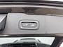 Volvo V60 T6 Recharge Ultra Dark | 18" | Trekhaak | Panoramadak | Head-Up | Full LED | Harman Kardon | Elektr. verst. Stoelen |