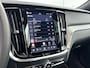 Volvo V60 T8 Recharge Ultra Dark | 19" | Panoramadak | Elektr. verst. Sportstoelen | Head-Up | 360 Camera | Full LED | Harman Kardon | Stoel/Stuur/Achterbankverwarming