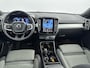 Volvo XC40 B4 Plus Dark | 19" Allseason | Trekhaak | Harman Kardon | Elektr. verst. Stoelen | Stoel/Stuurverwarming | Adaptieve Cruise | BLIS