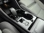 Volvo XC40 B4 Plus Dark | 19" Allseason | Trekhaak | Harman Kardon | Elektr. verst. Stoelen | Stoel/Stuurverwarming | Adaptieve Cruise | BLIS