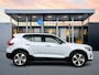 Volvo XC40 B4 Plus Dark | 19" Allseason | Trekhaak | Harman Kardon | Elektr. verst. Stoelen | Stoel/Stuurverwarming | Adaptieve Cruise | BLIS