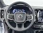 Volvo XC40 B4 Plus Dark | 19" Allseason | Trekhaak | Harman Kardon | Elektr. verst. Stoelen | Stoel/Stuurverwarming | Adaptieve Cruise | BLIS
