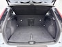 Volvo XC40 B4 Plus Dark | 19" Allseason | Trekhaak | Harman Kardon | Elektr. verst. Stoelen | Stoel/Stuurverwarming | Adaptieve Cruise | BLIS