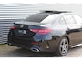 Mercedes-Benz C-klasse 300 e AMG | Pano | 360 | Trekhaak | Air balance pakket | Stoelkoeling | Stoelverwarming achter | Adaptive c