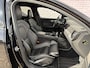 Volvo V60 2.0 T8 Recharge AWD R-Design 19"velgen | LED | HUD | Camera| Harman Kardon | Memory | Trekhaak | Adaptieve cruise control | Blis | Volvo on Call | stoel en stuur verwarming |