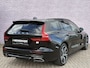 Volvo V60 2.0 T8 Recharge AWD R-Design 19"velgen | LED | HUD | Camera| Harman Kardon | Memory | Trekhaak | Adaptieve cruise control | Blis | Volvo on Call | stoel en stuur verwarming |