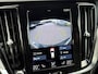 Volvo V60 2.0 T8 Recharge AWD R-Design 19"velgen | LED | HUD | Camera| Harman Kardon | Memory | Trekhaak | Adaptieve cruise control | Blis | Volvo on Call | stoel en stuur verwarming |