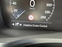 Volvo V60 2.0 T8 Recharge AWD R-Design 19"velgen | LED | HUD | Camera| Harman Kardon | Memory | Trekhaak | Adaptieve cruise control | Blis | Volvo on Call | stoel en stuur verwarming |