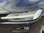 Volvo V60 2.0 T8 Recharge AWD R-Design 19"velgen | LED | HUD | Camera| Harman Kardon | Memory | Trekhaak | Adaptieve cruise control | Blis | Volvo on Call | stoel en stuur verwarming |