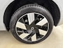 Volvo XC60 T6 Recharge Ultra Dark | 20" Allseason | Luchtvering | 360 Camera | Trekhaak | Head-Up | Panoramadak | Harman Kardon | Elektr. verst. Stoelen