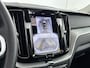 Volvo XC60 T6 Recharge Ultra Dark | 20" Allseason | Luchtvering | 360 Camera | Trekhaak | Head-Up | Panoramadak | Harman Kardon | Elektr. verst. Stoelen