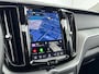 Volvo XC60 T6 Recharge Ultra Dark | 20" Allseason | Luchtvering | 360 Camera | Trekhaak | Head-Up | Panoramadak | Harman Kardon | Elektr. verst. Stoelen