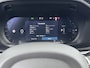 Volvo XC60 T6 Recharge Ultra Dark | 20" Allseason | Luchtvering | 360 Camera | Trekhaak | Head-Up | Panoramadak | Harman Kardon | Elektr. verst. Stoelen