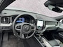 Volvo XC60 2.0 T8 Plug-in Hybrid AWD R-Design | Luchtvering | Bowers Wilkins Audio | Head-up Display | Panoramadak | 360 Graden Camera | Gelamineerd Glas | Lichtmetalen Velgen 22 inch | Keyless Entry | Elektrische Achterklep | Elektrisch Verstelbare Voorstoelen | Cruise Control Adaptief | Navigatie