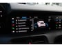 Porsche Taycan Turbo 93 kWh / Panoramadak / 360Camera / Head-up / Burmester / Luchtvering / 20'' / InnoDrive / Sportchrono+Design / Keyless / Adaptieve Stoelen / Dodehoek / DAB / Warmtepomp