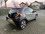 Toyota Aygo X Hybrid 115 pulse stoelverwarming / keyless start / parkeersensoren voor + achter / Navigatie / Apple Carplay / Android Auto / parkeercamera / 10 jaar Toyota garantie / rijklaarprijs incl. Toyota Pechhulppas