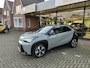 Toyota Aygo X Hybrid 115 pulse stoelverwarming / keyless start / parkeersensoren voor + achter / Navigatie / Apple Carplay / Android Auto / parkeercamera / 10 jaar Toyota garantie / rijklaarprijs incl. Toyota Pechhulppas