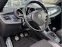 Alfa Romeo Giulietta 1.4 T DISTINCTIVE | PANODAK | 18' VELG!