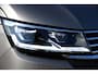 Volkswagen Transporter 2.0 TDI L2H1 30 DC Caravelle Virtual, Adaptieve Cruise, Camera, 2 x Electrische deur, 199pk, LED, Leder, Clima, Stoelverwarming, Carplay, Automaat, Uniek!
