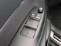 Toyota Yaris Cross 1.5 Hybrid 115 Business Plus - 17 INCH LICHT METALEN VELGEN - NAVIGATIE - CAMERA - PARKEERSENSOREN VOOR/ ACHTER - CLIMATE CONTROL - ARMSTEUN VOOR - KEYLESS ENTRY/ START - PASSAGIERSSTOEL IN HOOGTE VERSTELBAAR