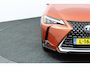 Lexus UX 250h Comfort Line | Blind Spot Monitor | Apple Carplay | Android Auto | Achteruitrijcamera |