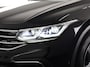 Volkswagen Tiguan 1.5 TSI R-Line Business+ | Panoramadak | Matrix lampen | Dodehoek Detectie | Keyless | Winterpakket | Zwenkbare Trekhaak | Achteruitrijcamera |