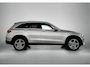 Mercedes-Benz GLC 300 e 4MATIC Business Solution AMG | Panoramadak | Trekhaak | Alarm | Sfeerverlichting | 360° Camera | CarPlay |  Augmented Reality | Inclusief 24 maanden Mercedes-Benz Certified garantie voor Europa.