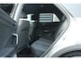 Volkswagen T-Roc 1.5 TSI 150pk DSG R-Line | LED Matrix | Achteruitrijcamera | Adaptieve Cruise Control | App Connect