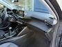 Peugeot 208 1.2 Turbo 100PK Allure | Navigatie via Telefoon | All season banden | Keyless Entry/Start | Climate Control | Stoelverwarming | LED Verlichting | Camera | Parkeersensoren | Cruise Control | Lichtmetalen Velgen | Half Lederen Bekleding |