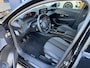 Peugeot 208 1.2 Turbo 100PK Allure | Navigatie via Telefoon | All season banden | Keyless Entry/Start | Climate Control | Stoelverwarming | LED Verlichting | Camera | Parkeersensoren | Cruise Control | Lichtmetalen Velgen | Half Lederen Bekleding |