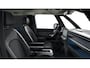 Volkswagen ID. Buzz Pro Limited Edition Plus 286pk 86 kWh LWB 7p. | Elek. achterklep | Trekhaak | Comfortpakket "plus" | 7-zits pakket | 360gr Camera | Netto-ACTIEprijs; RIJKLAAR INCL. BTW/BPM, INRUILPREMIE (bij koop of lease via HK) |