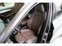 BMW X1 sDrive20i High Ex | Hud | Leder | Dealer Onderhouden | Stoelverwarming
