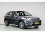 BMW X1 sDrive20i High Ex | Hud | Leder | Dealer Onderhouden | Stoelverwarming