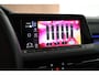 Volkswagen Golf 2.0 TSI 400pk R 4Motion Panoramadak Akrapovic Camera Stoelverwarming Harman/Kardon
