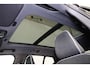Volvo XC40 T4 R-Design - Panorama/schuifdak - IntelliSafe Assist & Surround - Harman/Kardon audio - Adaptieve LED koplampen - Parkeercamera achter - Verwarmde voorstoelen - Parkeersensoren voor & achter - Draadloze tel. lader - Schakelpaddles aan stuur - Extra getint glas - Inklapbare trekhaak - 18' LMV