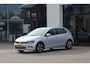 Volkswagen Polo 1.0 TSI Comfortline 95PK / 70kW DSG, 15" LMV met vierseizoenenbanden, parkeersensoren voor en achter (PDC), elektrisch verstel-, verwarm- en inklapbare buitenspiegels, navigatie, privacy glas, licht- en regensensor, cruise control, stoelverwarming, airco etc.