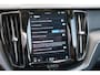 Volvo XC60 2.0 T6 Plug-in hybrid AWD Core Bright Pano, Carplay, trekhaak elektrisch