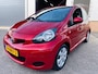Toyota Aygo 1.0-12V Aspiration Red AIRCO CV AUTOMAAT!