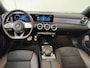 Mercedes-Benz CLA Shooting Brake 200 AMG Line | Navigatie| Camera | Panoramadak | Stoelverwarming | Sfeerverlichting |