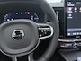 Volvo XC60 2.0 T8 Plug-in hybrid AWD Ultra Black Edition Bowers&Wilkins audio | 22'' | Head-Up | Lederen Dashboard |  Full-LED / Panoramadak / Sportstoelen / Getint Glas / El. Stoelen |  Luchtvering / BLIS |  Stoel + Stuurw. Verwarming