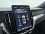 Volvo XC60 2.0 T8 Plug-in hybrid AWD Ultra Black Edition Bowers&Wilkins audio | 22'' | Head-Up | Lederen Dashboard |  Full-LED / Panoramadak / Sportstoelen / Getint Glas / El. Stoelen |  Luchtvering / BLIS |  Stoel + Stuurw. Verwarming