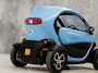 Renault Twizy Life Sport (45 KMH, BROMMER KENTEKEN, LED, ZWART LEDER, PARKEERSENSOREN, SPORTSTOEL, NIEUWSTAAT)