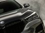 BMW X1 xDrive25e M Sport High Executive 221Pk Automaat (SOH 81,8%, PANORAMADAK, M PAKKET, GROOT NAVI, LEDER, STOELVERWARMING, SPORTSTOELEN, GETINT GLAS, SFEERVERLICHTING, NIEUWSTAAT)