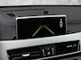 BMW X1 xDrive25e M Sport High Executive 221Pk Automaat (SOH 81,8%, PANORAMADAK, M PAKKET, GROOT NAVI, LEDER, STOELVERWARMING, SPORTSTOELEN, GETINT GLAS, SFEERVERLICHTING, NIEUWSTAAT)